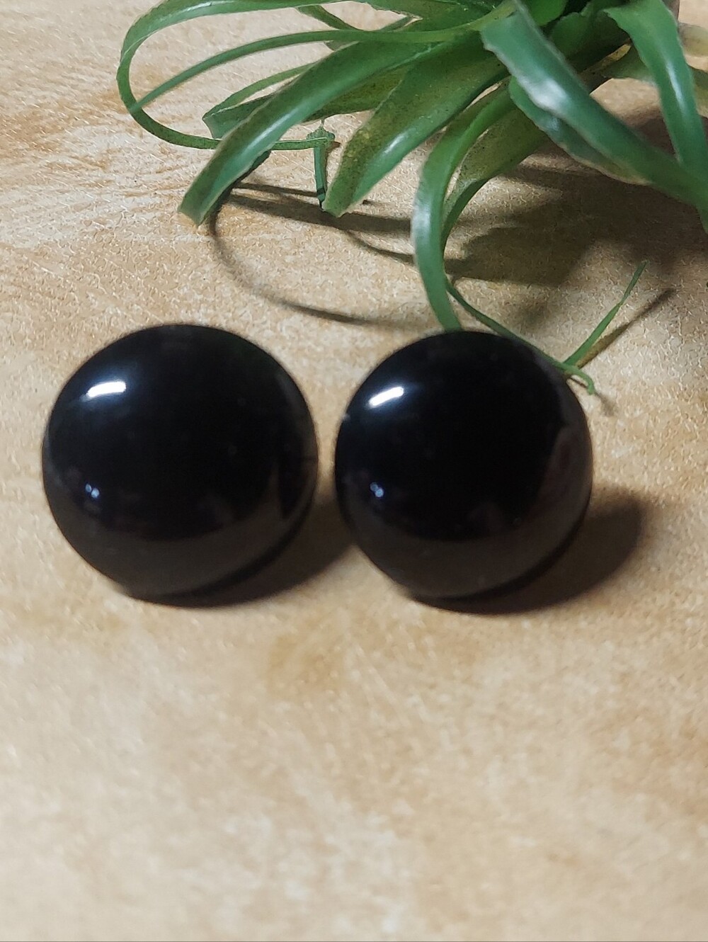 E062 Vintage Retro Black Round Button Post Stud Earrings